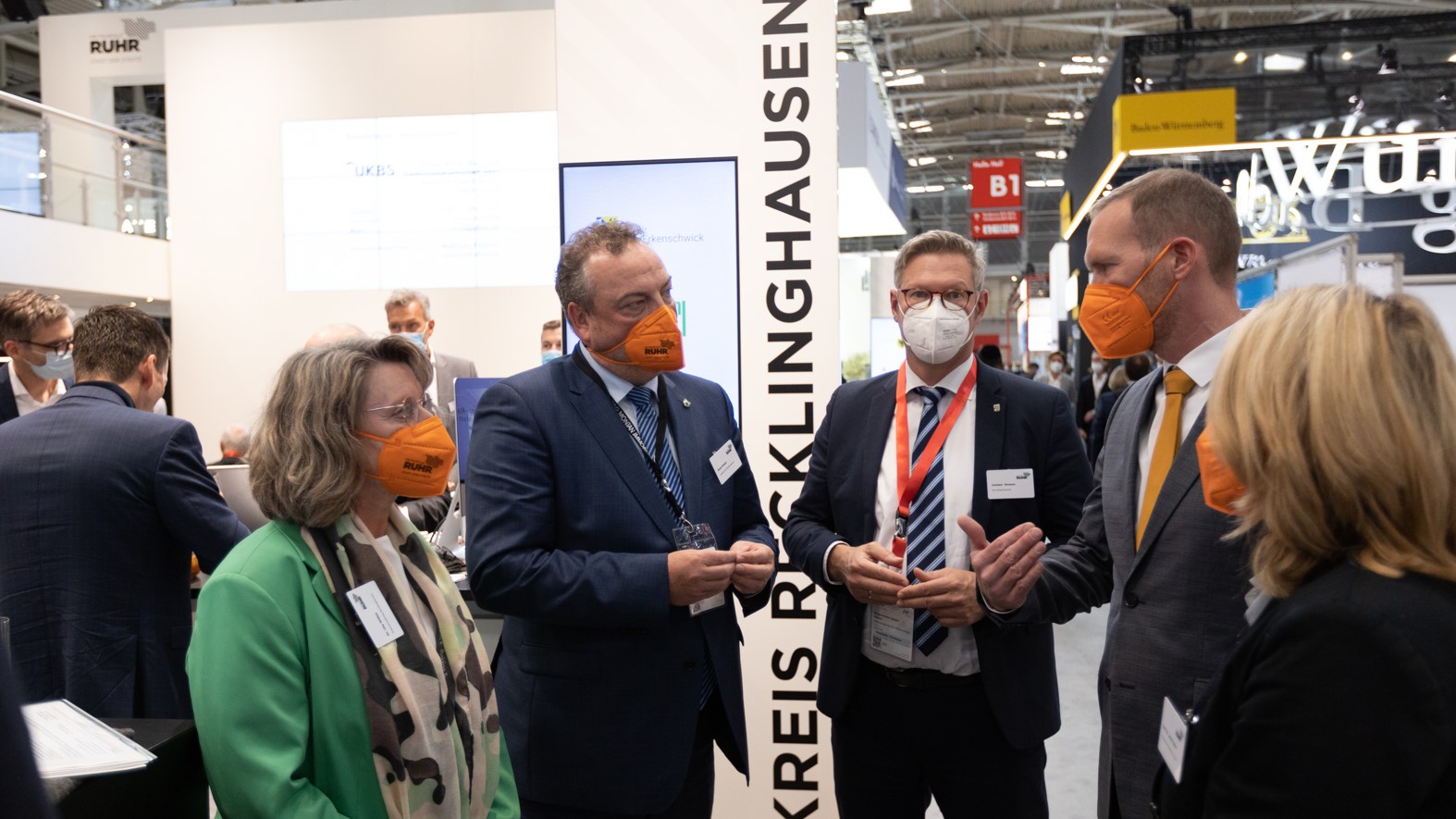 Bildbeschreibung angeben