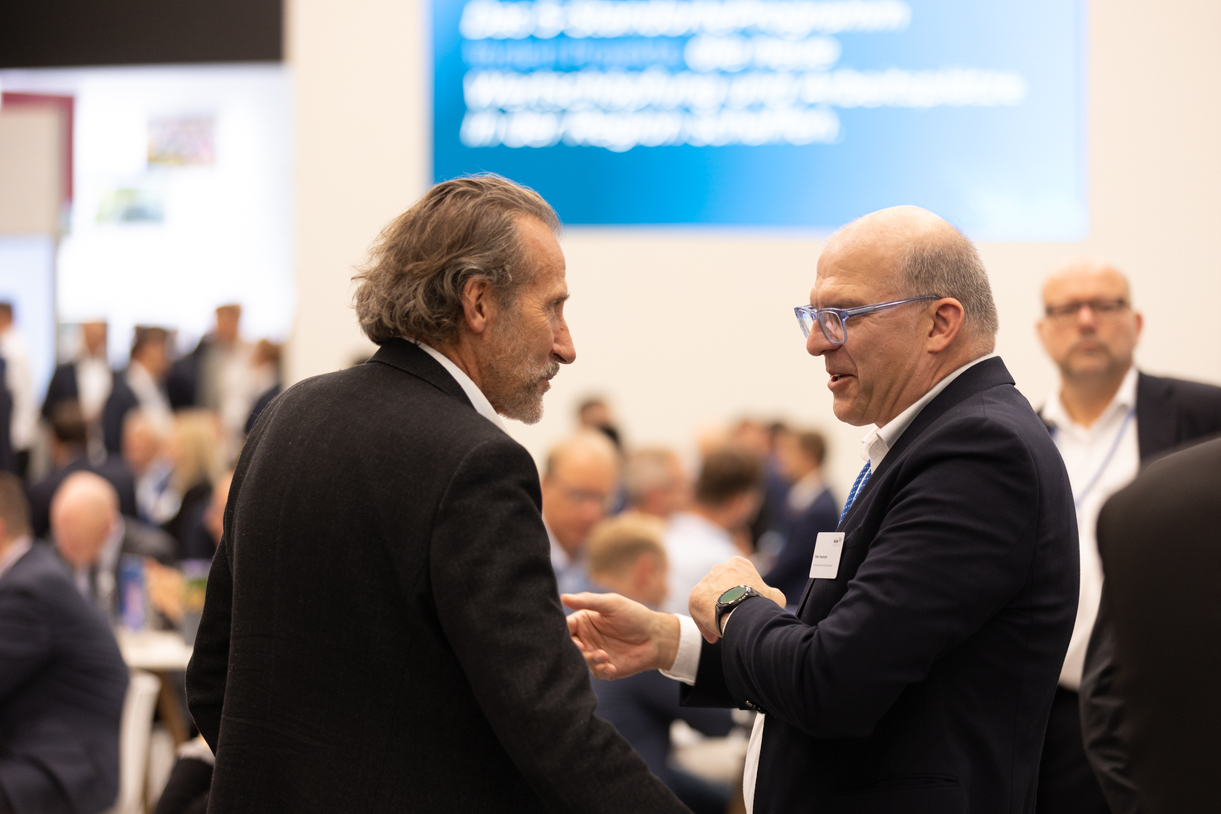 Bildbeschreibung angeben